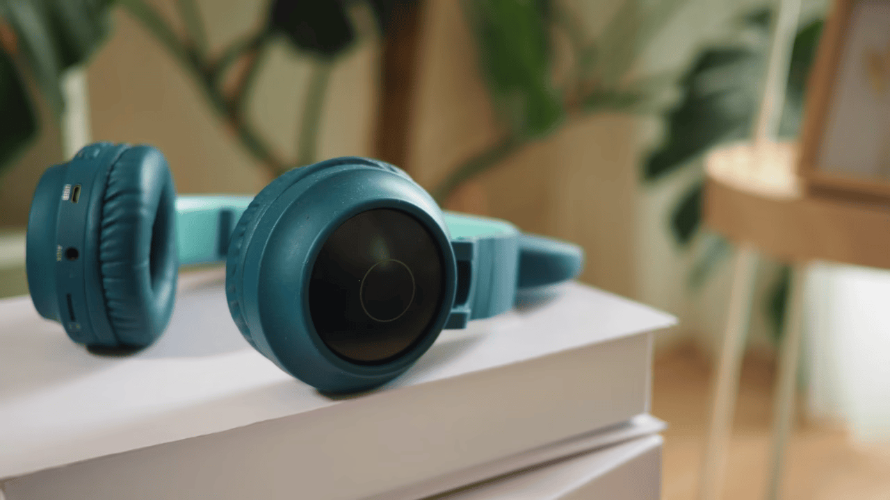 2066762891-064193ff22b19b23836cb2170f7b5fa18b4713989d6cc5a9ab757039a41f78d1-d_1280x720